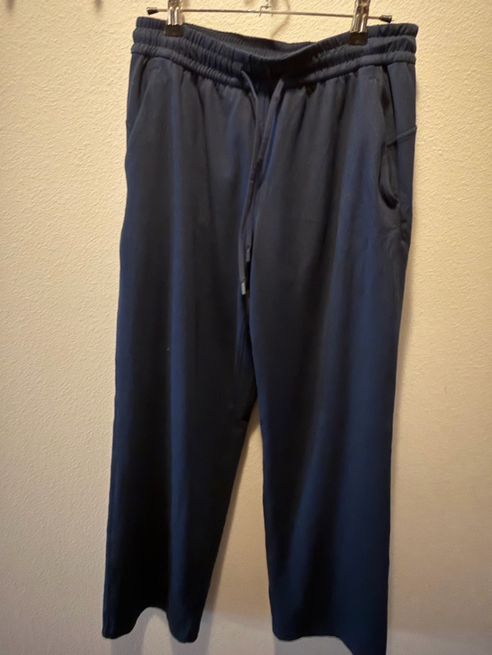 lululemon athletica Navy soft jersey mid rise Pants - Picture 5 of 6